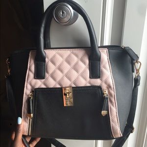 Super Cute Two Toned Bag